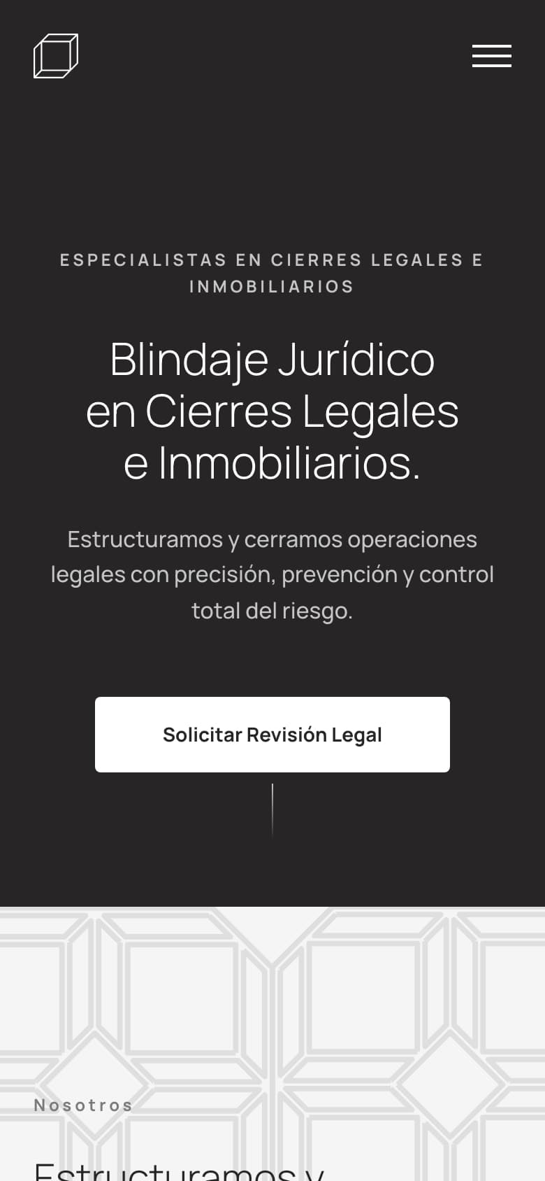 Página de inicio de legalclosing.mx en un teléfono
