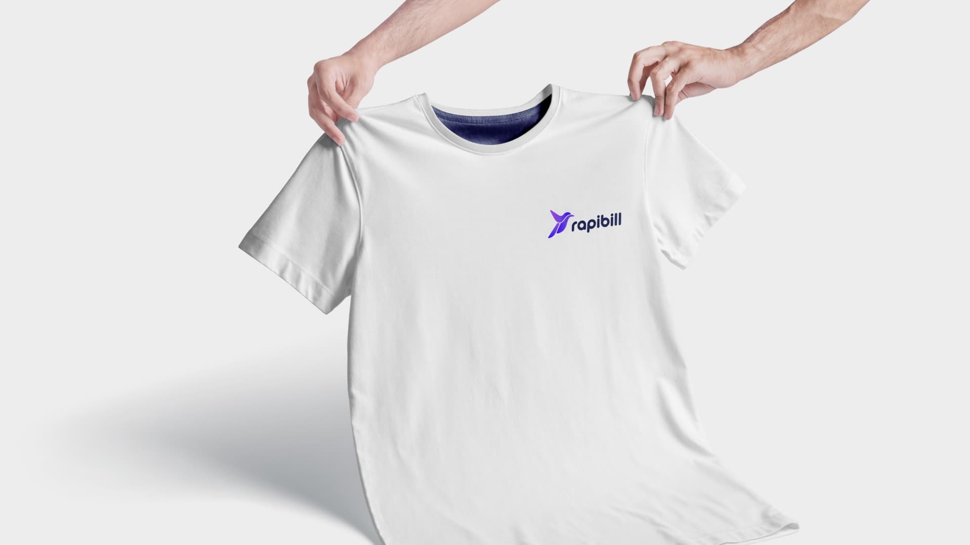 White T-shirt with the Rapibill logo